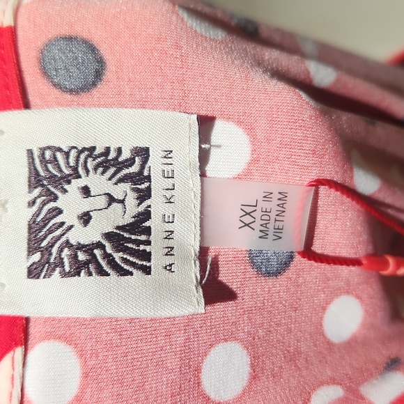 Anne Klein Pinot/ Anne White Polka Dot Stretch Blouse - Picture 5 of 9